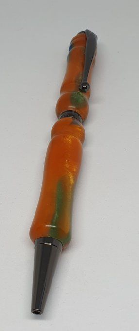 Stylo bille résine orange et vert