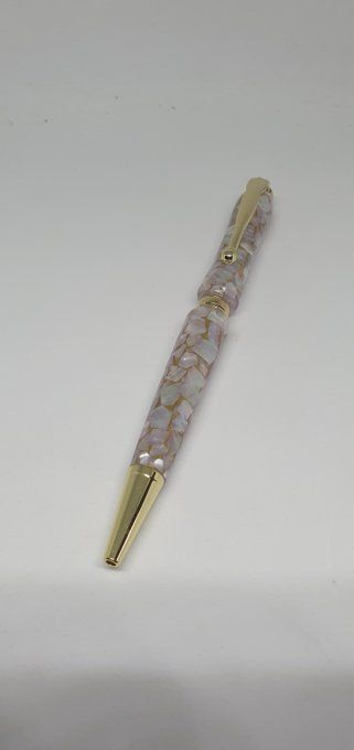 Stylo bille en nacre rose