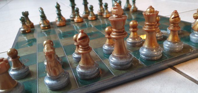 Jeu d'échecs steampunk 1