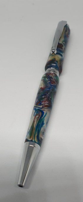 Stylo résine multicolore clair bleuté 