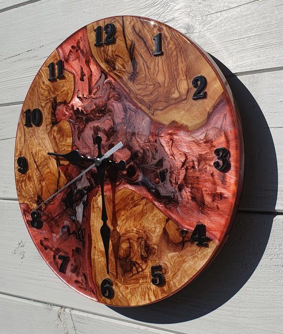 Horloge resine et bois d'Olivier 