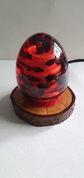 Lampe veilleuse pomme de pin "Oeuf de dragon"