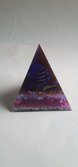 Orgonite 3 côtés, 6x6 "Sommeil"