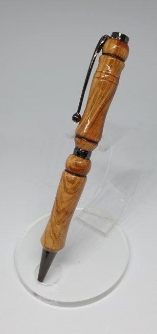 Stylo bois Olivier sculté
