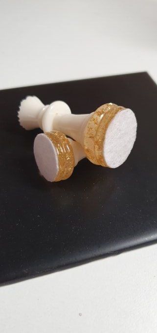 Jeu d'échecs rond noir et blanc